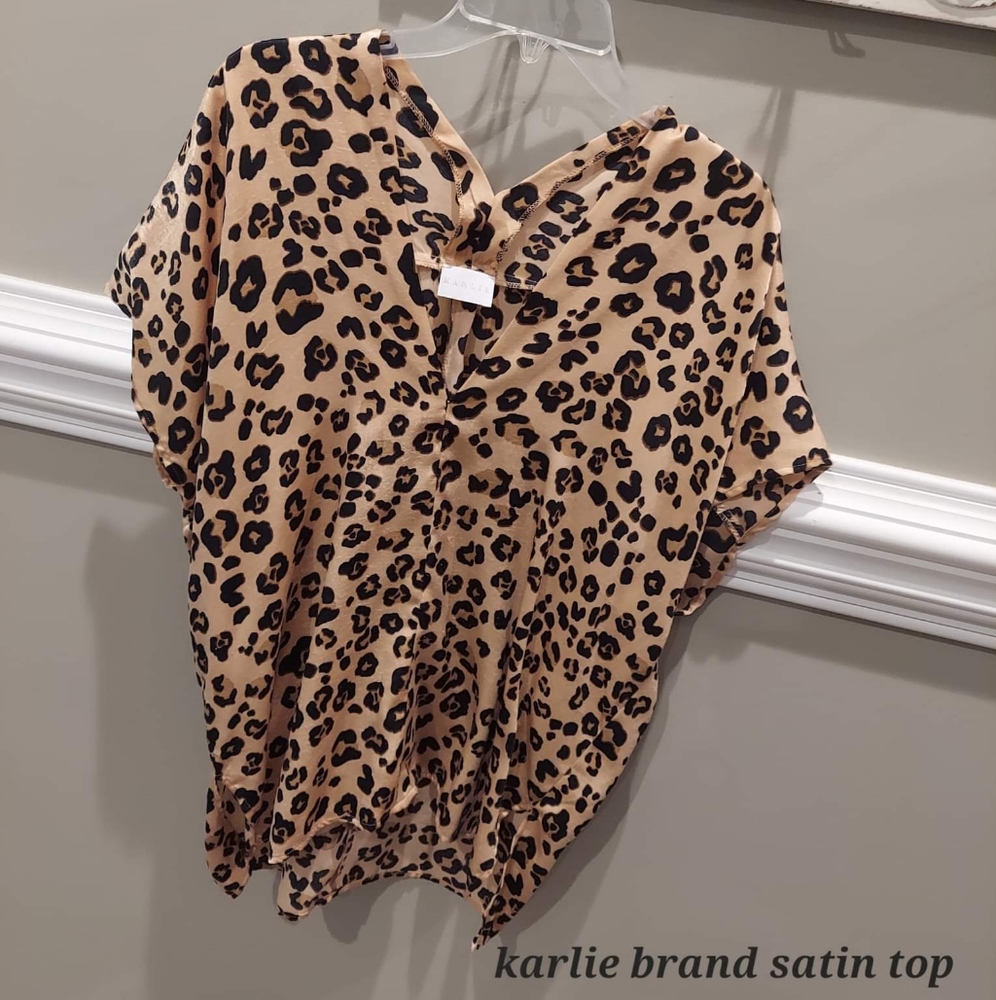 Karlie brand leopard satin top size small